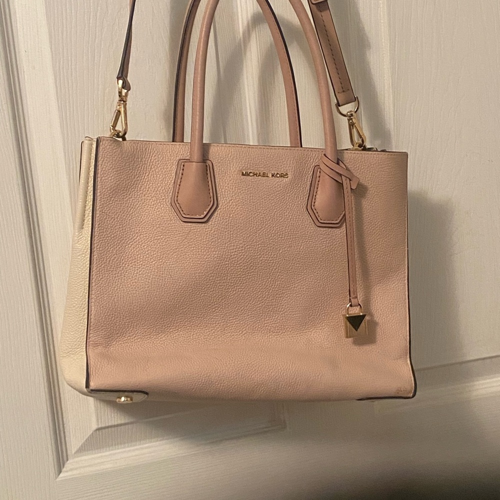 Michael Kors Satchel pink/ light cream w/ pink wallet included